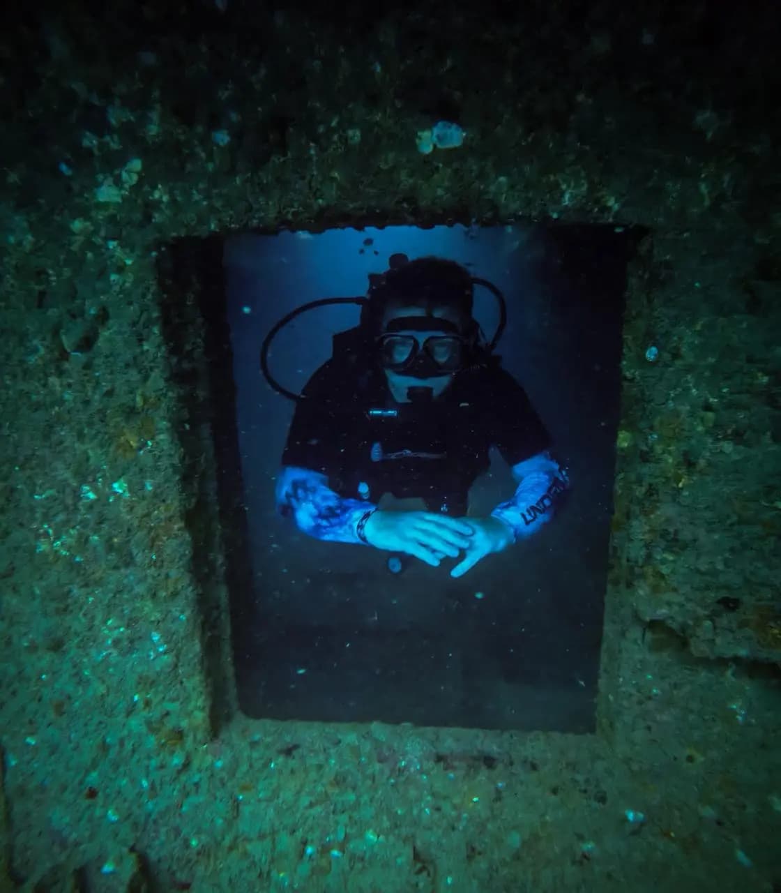 Advanced scuba diver exploring a shipwreck in Trincomalee